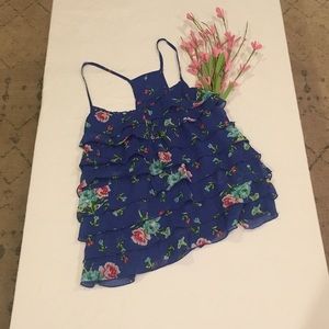 Hollister tank, S
